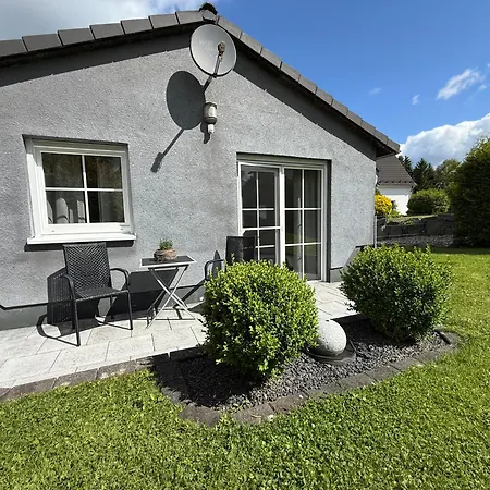 Ferienhaus Burbach Apartman